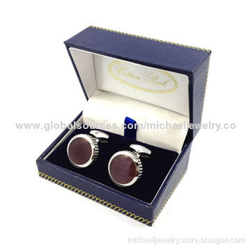 Cufflink boxes, made of special leather and plastic, suitable for cufflink packing